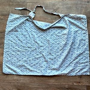 Udder Covers nursing cover. Never used.